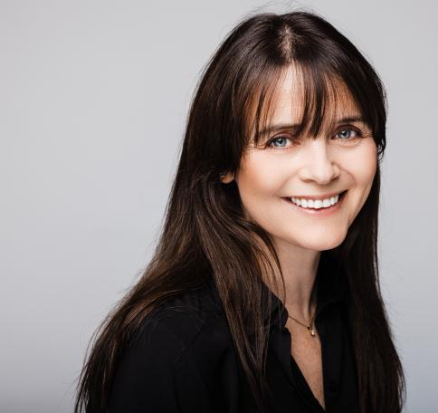 Íris María Stefánsdóttir