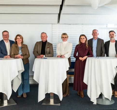 Undirritun sveitarf og markadsstofa 2025